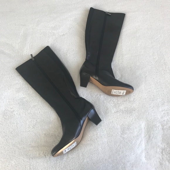 NWT Nordstrom Trotter’s Leather Black Zip Up Boots - Picture 8 of 10